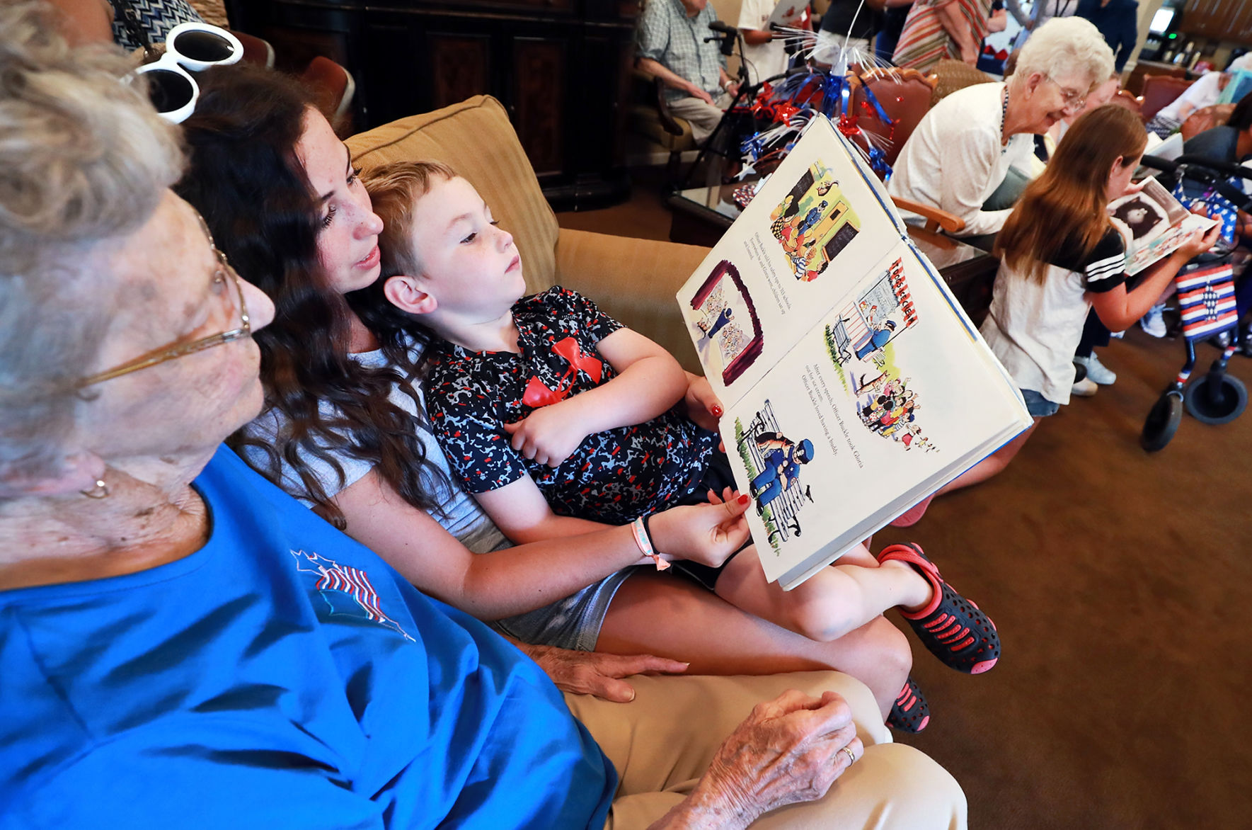070519_GoldenReaders05_bjs.JPG